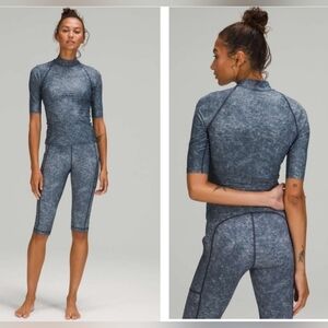 Lululemon Waterside UVP Short-Sleeve Rash Top Guard Denim Wash Blue Multi XXS